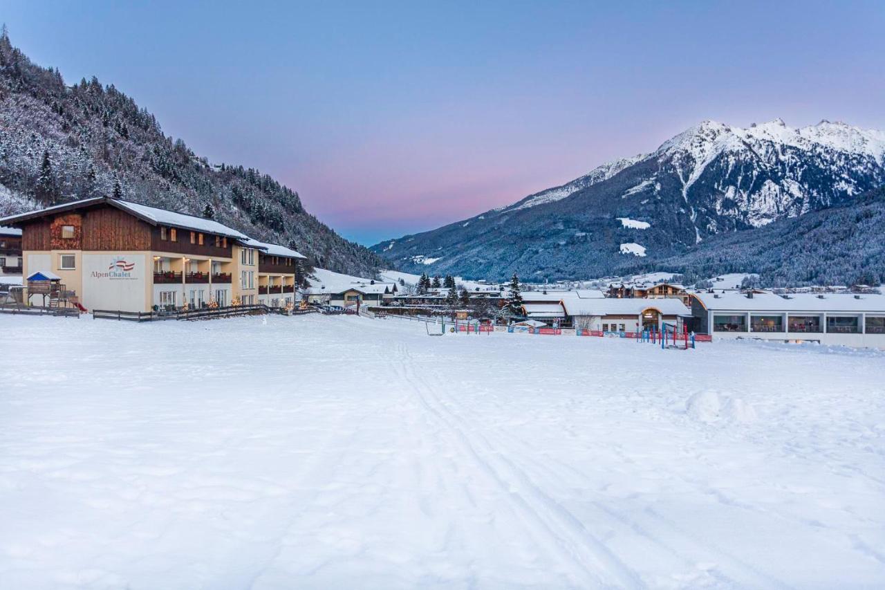 Apparthotel Alpenchalet Нойкирхен-ам-Гросфенедигер Экстерьер фото