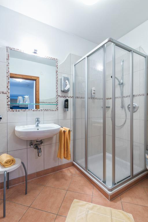 Apparthotel Alpenchalet Нойкирхен-ам-Гросфенедигер Экстерьер фото