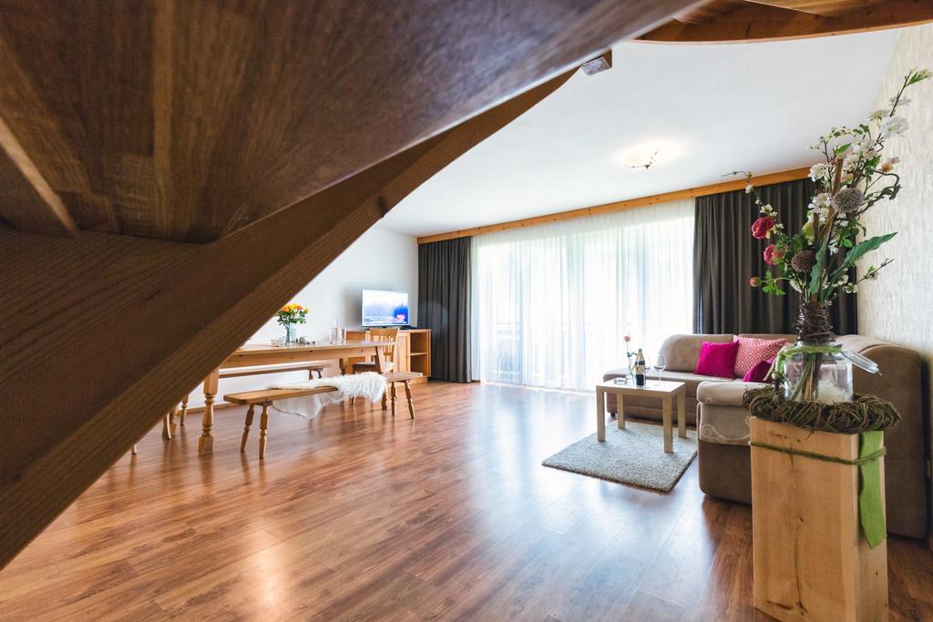 Apparthotel Alpenchalet Нойкирхен-ам-Гросфенедигер Экстерьер фото